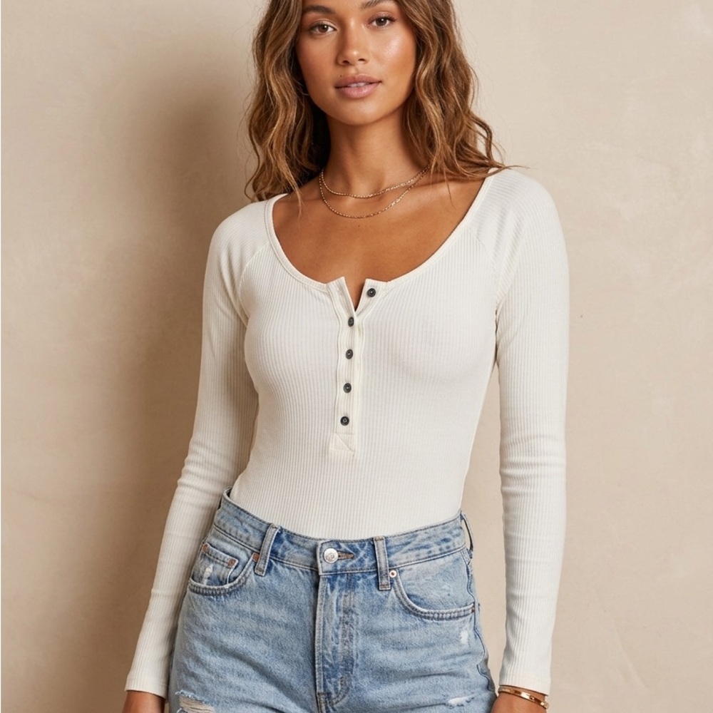 Heart Hips Cream Ribbed Henley‎ Bodysuit